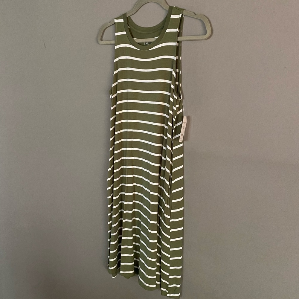 2 midi pocket Dresses New with Tag(red wo tag)